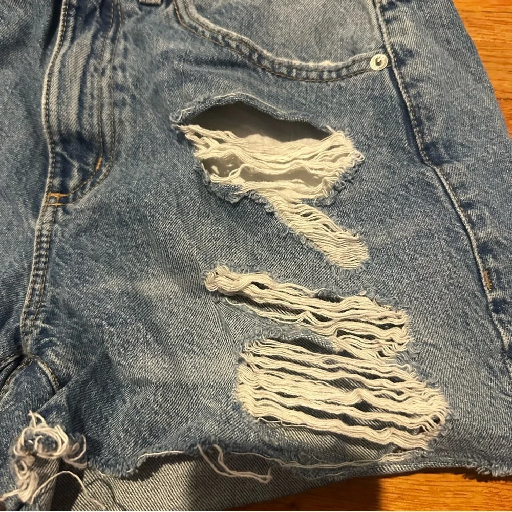 Garage Denim Mom Shorts Sz‎ 5/27 Medium Wash Distressed High Rise Festival